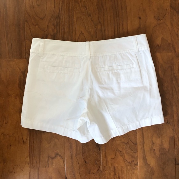 Lilly Pulitzer | 0 | White Callahan Shorts - Picture 5 of 5